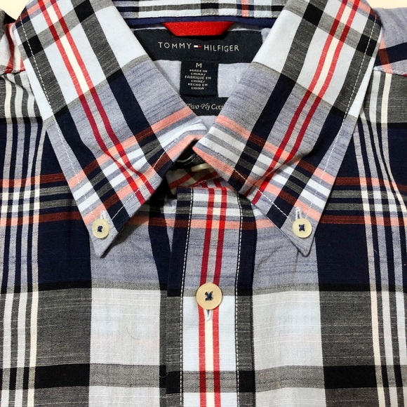 Tommy Hilfiger Plaid S/S Collared Button Down - M - Picture 4 of 8